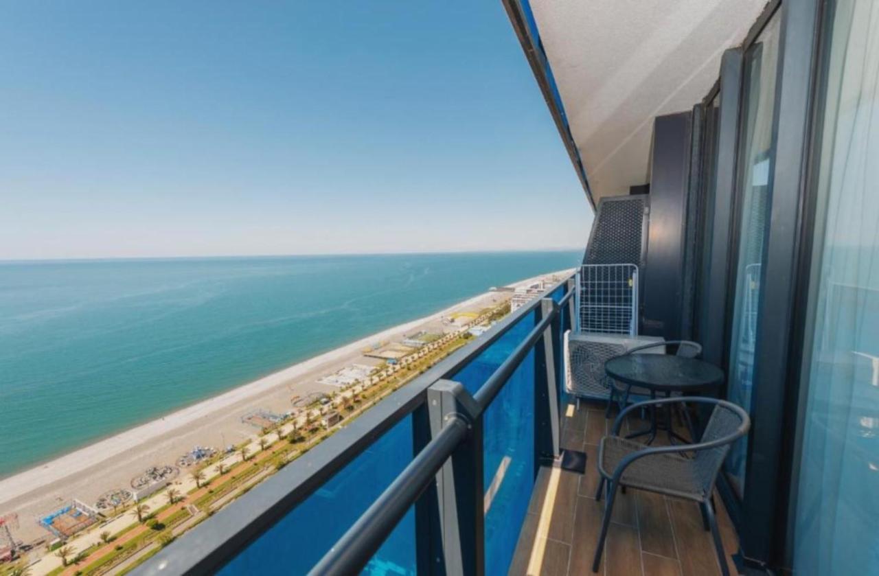 Luxury Sea View Apartments In Orbi City Batoumi Extérieur photo