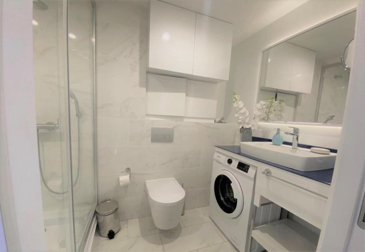 Luxury Sea View Apartments In Orbi City Batoumi Extérieur photo