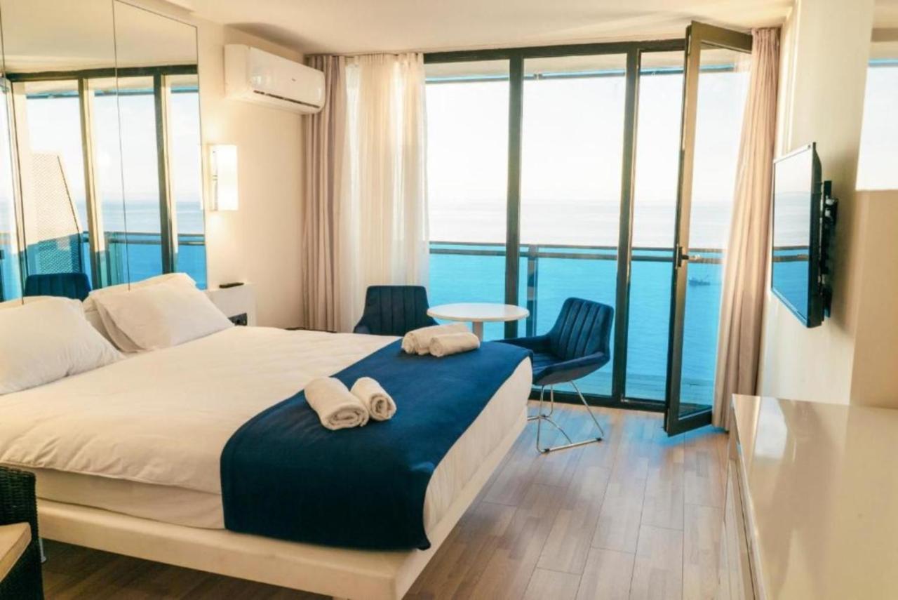 Luxury Sea View Apartments In Orbi City Batoumi Extérieur photo
